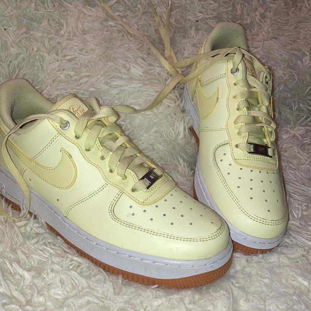 Nike Air Force 1’s, Light green